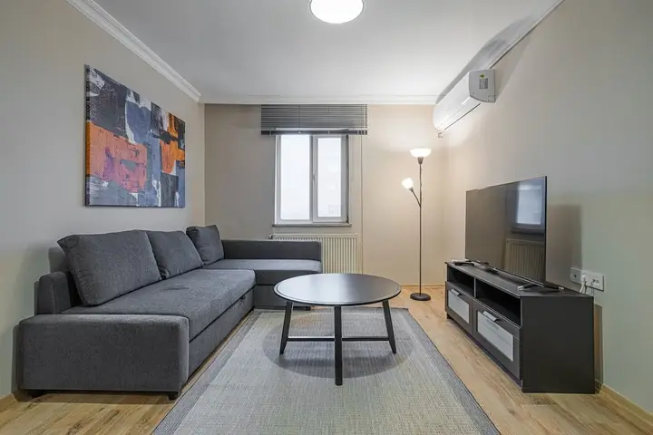 Стамбул: Spacious Central Apartment Crossroads of Transports