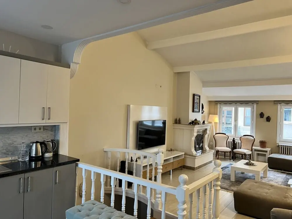 Стамбул: Sleek Flat Close to Osmanbey Metro Station