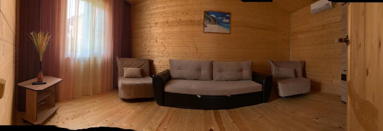 Голубицкая: Eco-hotel KORiTZA