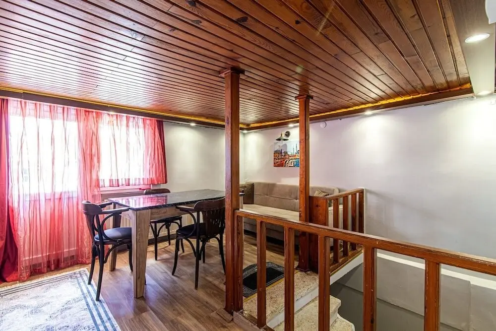 Стамбул: Central Apartment With Terrace In Sisli