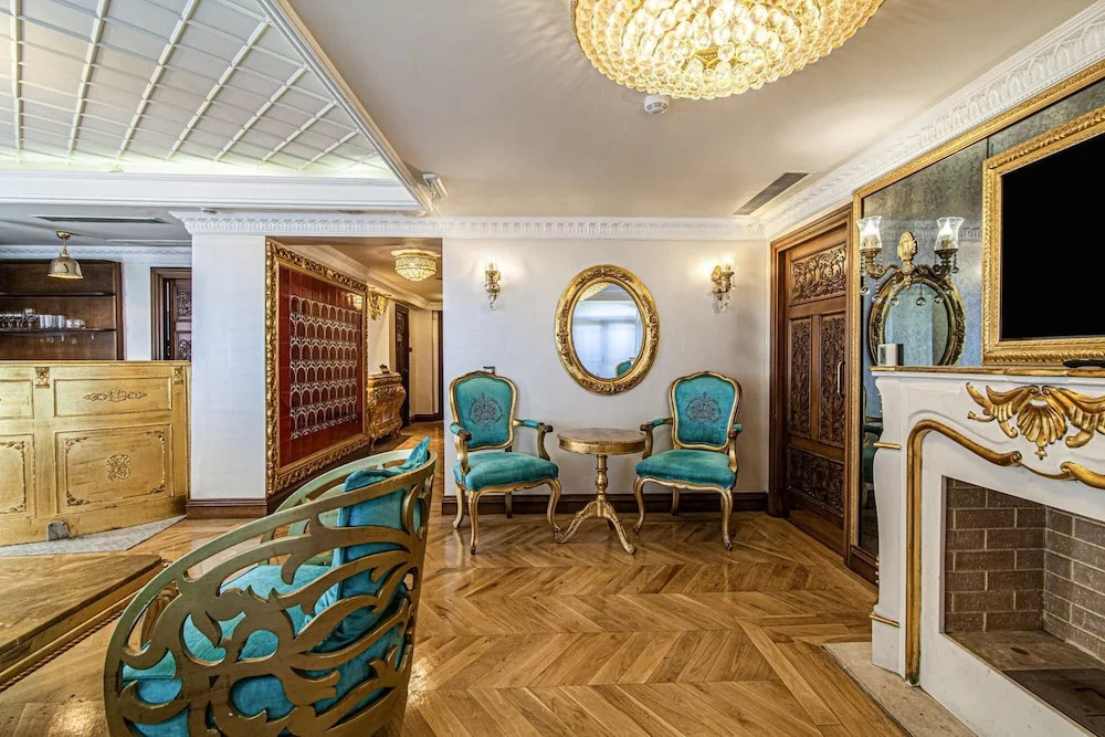 Стамбул: Exquisite Studio in Historic Mansion in Beylerbeyi