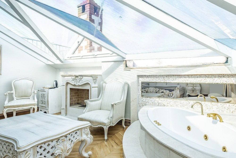 Стамбул: Exquisite Studio in Historic Mansion in Beylerbeyi