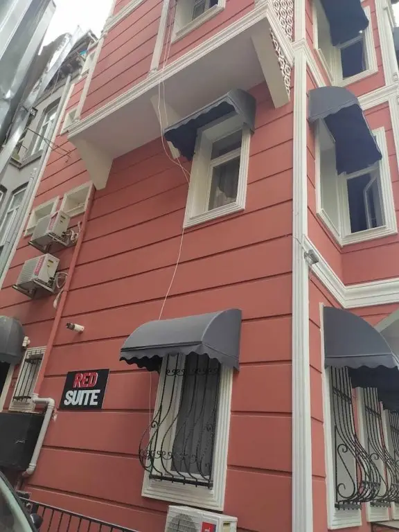 Стамбул: Taksi̇m Red Sui̇ts