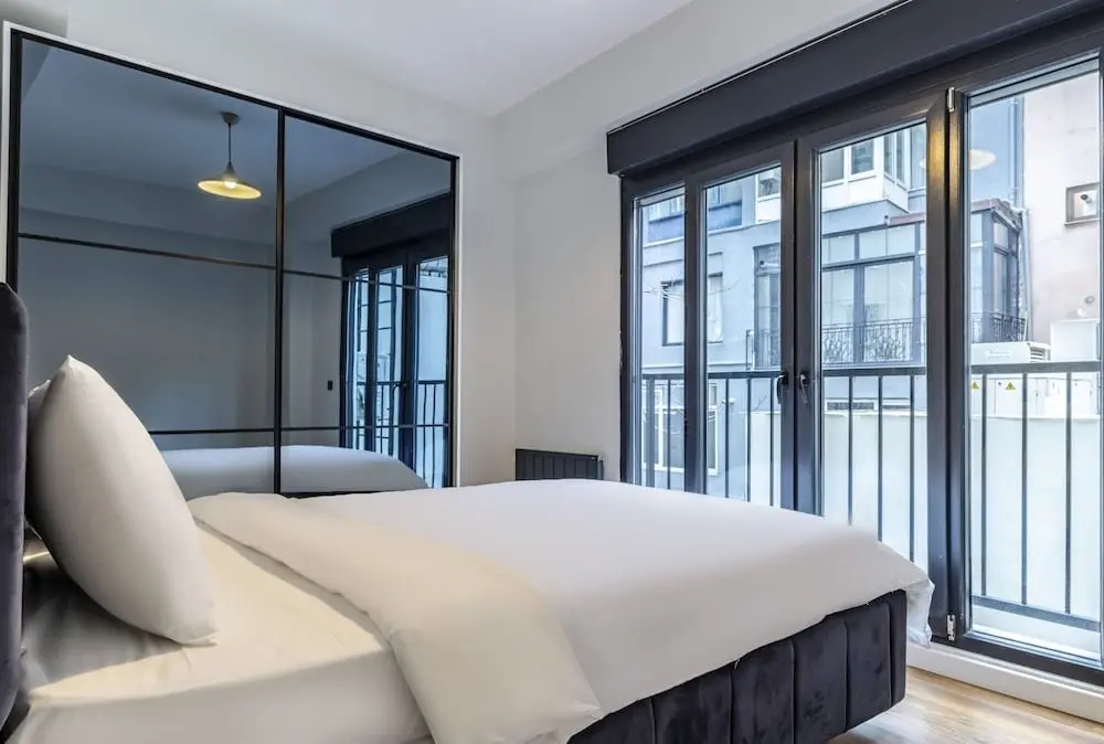 Стамбул: Central and Modernly Furnished Flat in Sisli