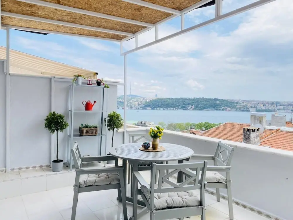 Стамбул: Missafir Amazing Flat With Terrace in Besiktas