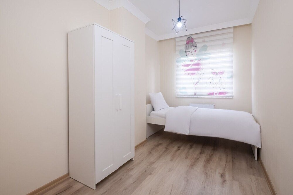 Стамбул: Modern and Central Flat With Balcony in Maltepe