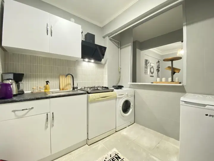 Стамбул: Charming Flat With Balcony in Sinanpasa Besiktas