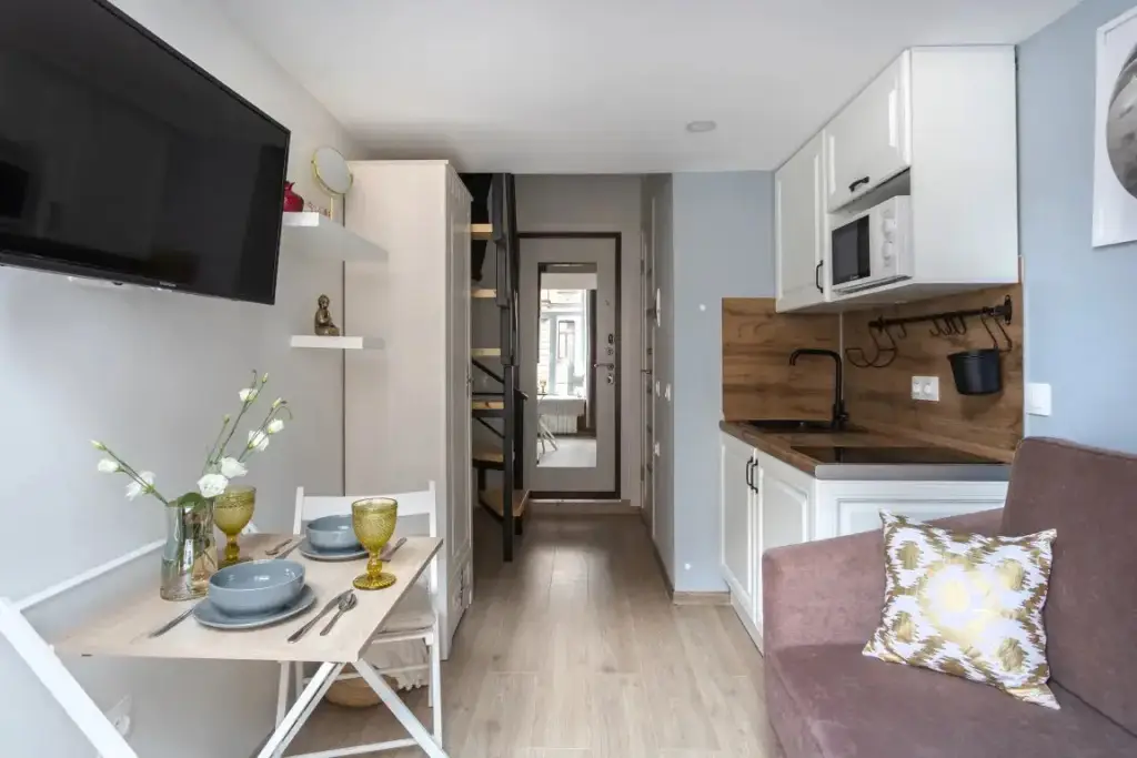 Санкт-Петербург: Апарт-Отель Let Your Flat Settle