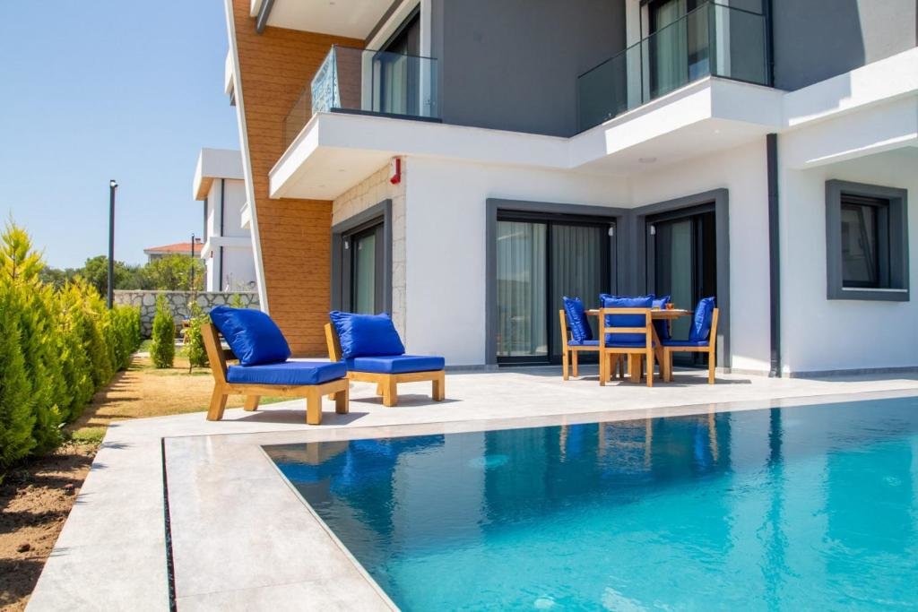 Amazing Villa with Private Pool in Alacati Cesme — фото 1