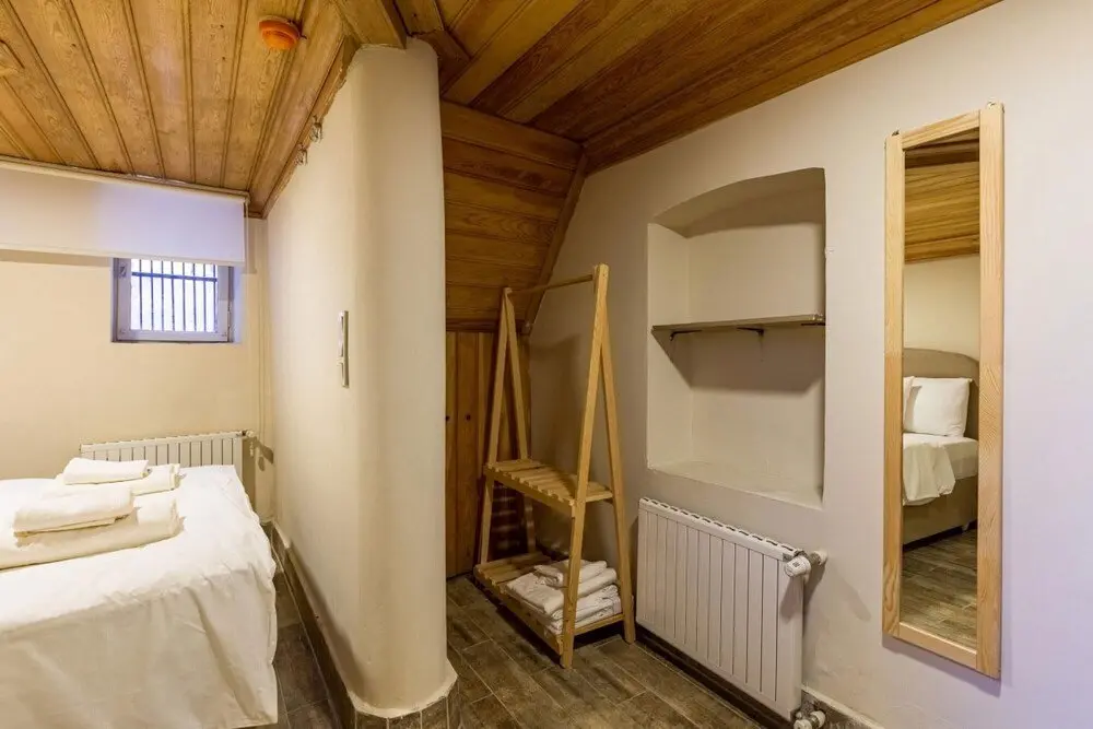 Стамбул: Cozy and Peaceful Duplex in Historical Balat