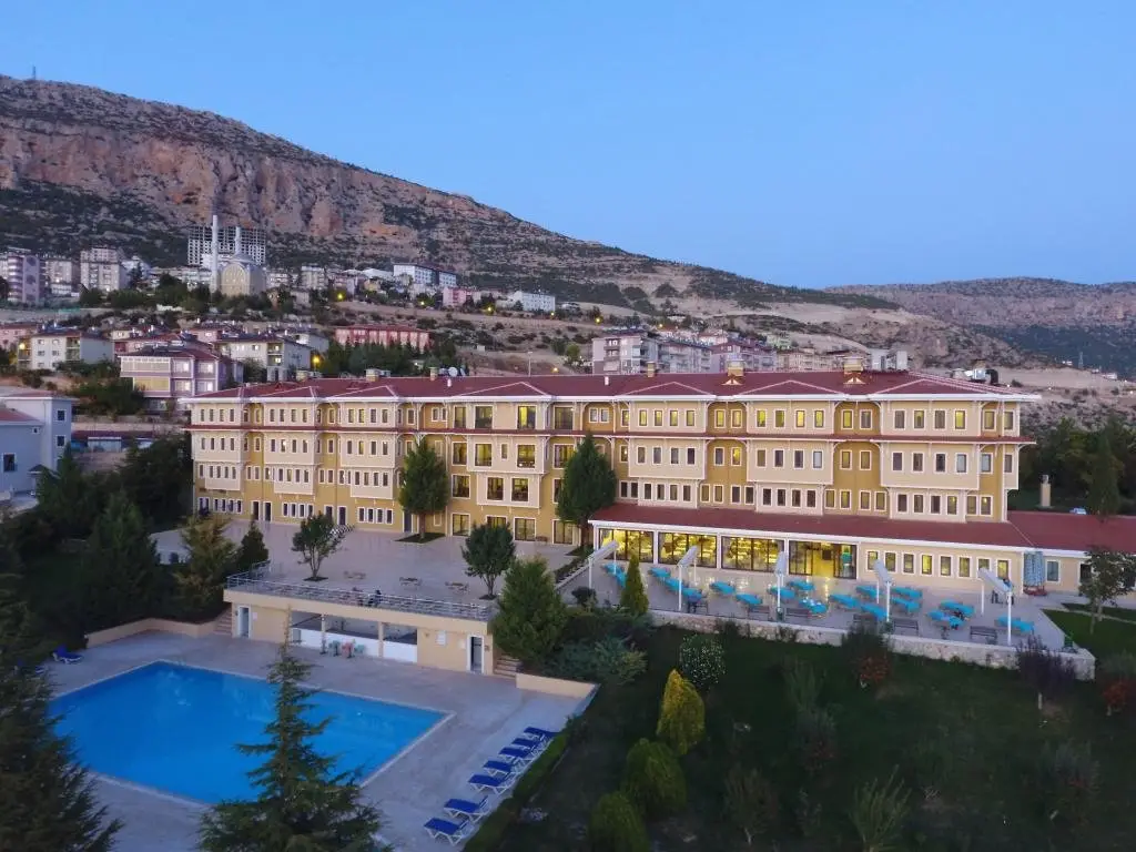 Эрменек: Ermenek Selcuklu Otel