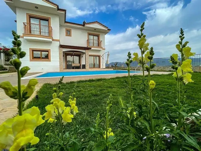 Кёйджегиз: Villa Strawberry