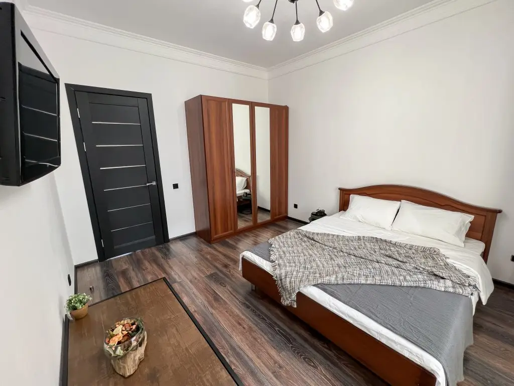 Астана: Апартаменты Однокомнатные RentHouse на 4
