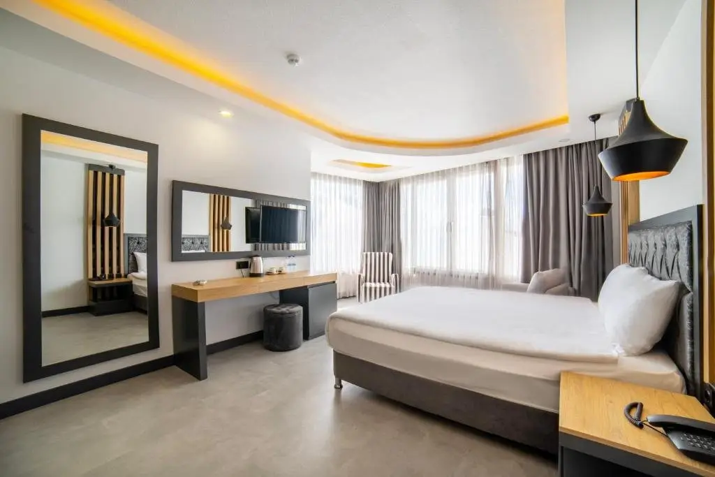 Анталья: Golda Hotel