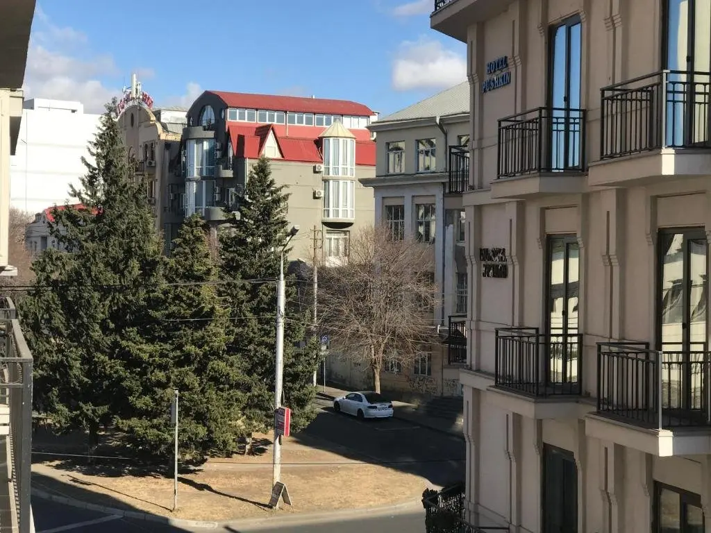 Тбилиси: Tbilisi on your palm