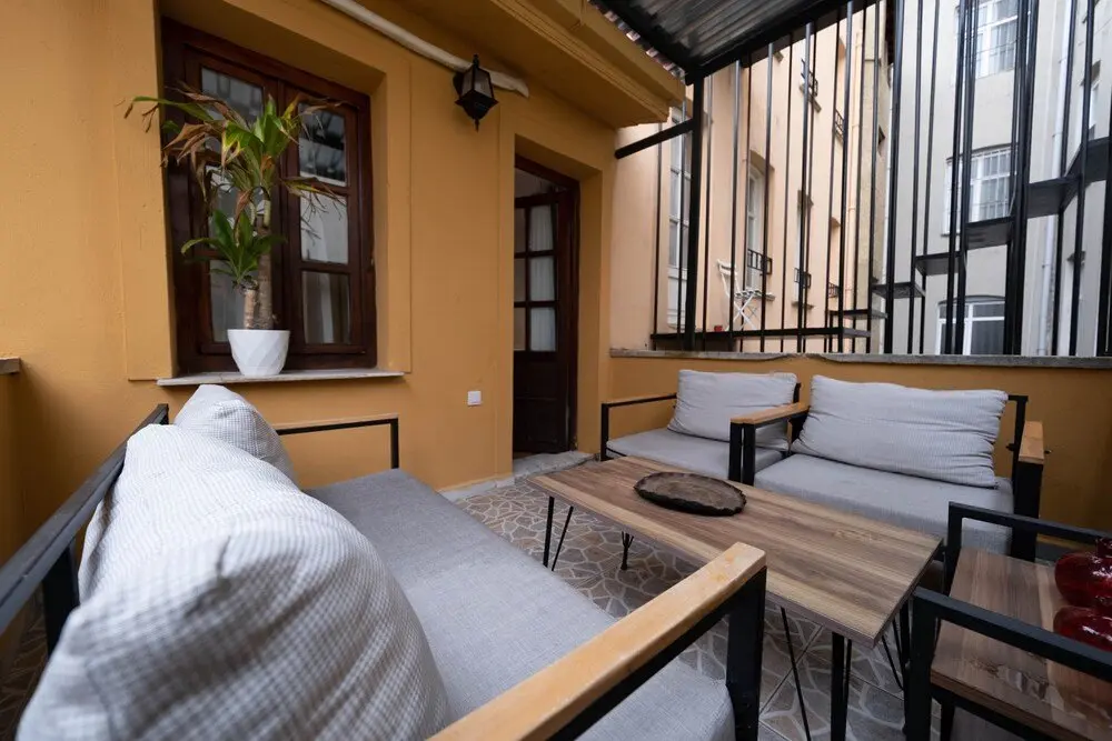 Стамбул: Penthouse in the Heart of Pera