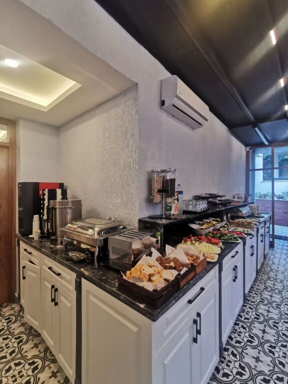 Стамбул: Luxx Garden Hotel