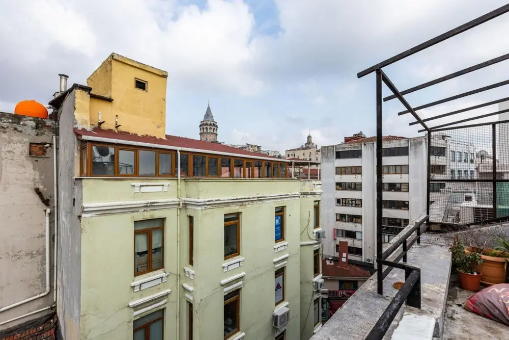 Стамбул: Dreamy Duplex Flat With Terrace Near Galata Tower