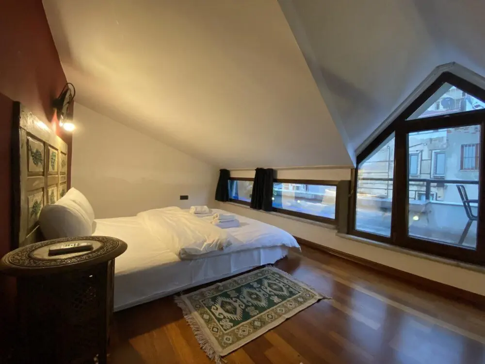 Стамбул: Dreamy Duplex Flat With Terrace Near Galata Tower