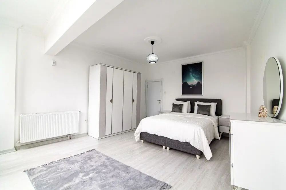 Стамбул: Sleek House With a Lovely Terrace in Besiktas