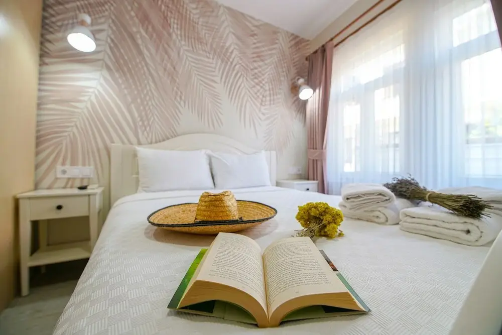 Бозджаада: Lutro Otel