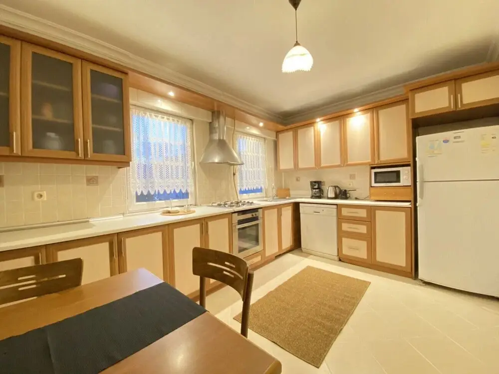 Стамбул: Missafir Sleek Flat in Nisantasi With Terrace