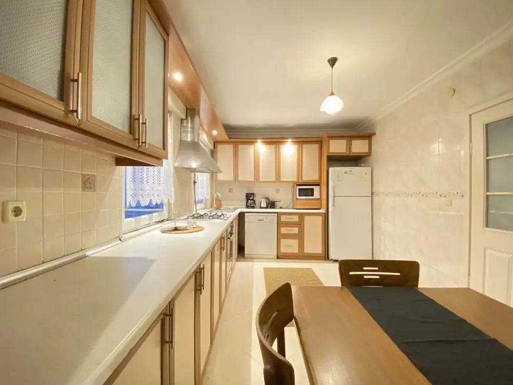 Стамбул: Missafir Sleek Flat in Nisantasi With Terrace
