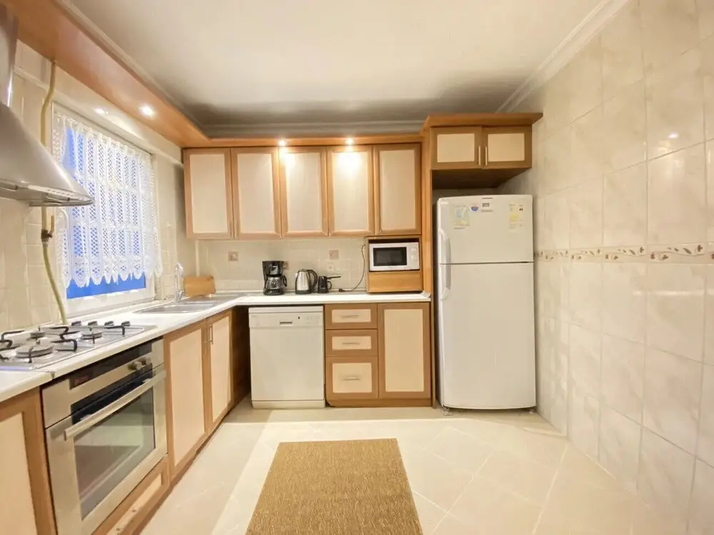 Стамбул: Missafir Sleek Flat in Nisantasi With Terrace