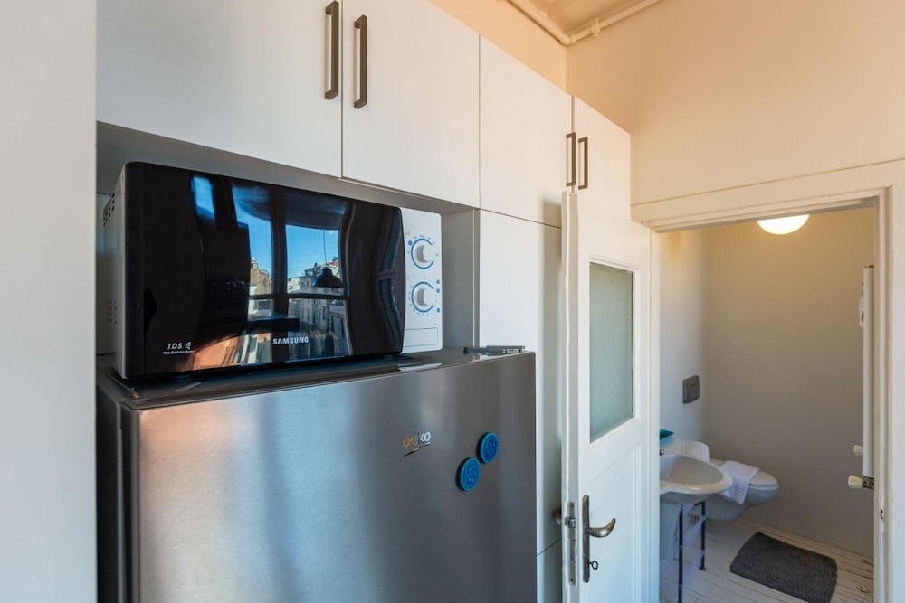 Стамбул: Eclectic Home Near Galata Tower in Beyoglu