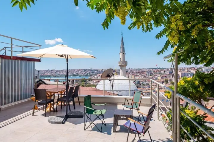Стамбул: Flat With Backyard Close to Galata Tower