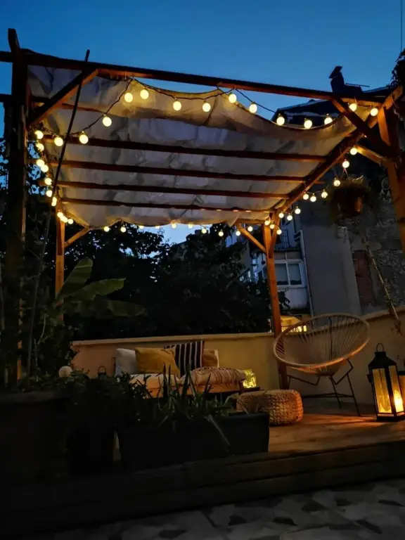 Стамбул: Eclectic Flat Near Metro With Terrace in Kadikoy