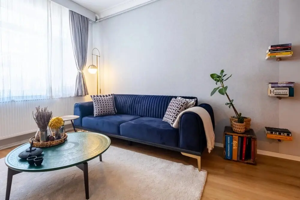 Стамбул: Eclectic Flat Near Metro With Terrace in Kadikoy