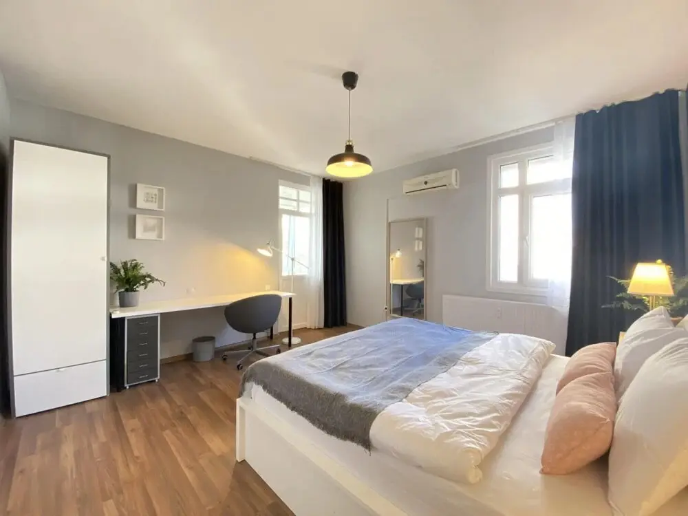 Стамбул: Missafir Sleek Flat With Balcony on Bagdat Street