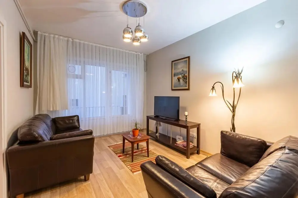 Стамбул: Central Flat Near the Bosphorus Shore in Uskudar