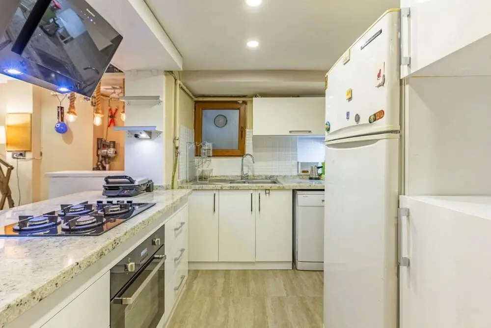 Стамбул: Stylish and Central Flat With Backyard in Sisli