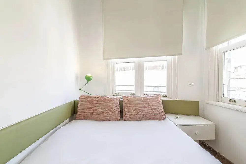 Стамбул: Lovely and Central Flat With Balcony in Cihangir
