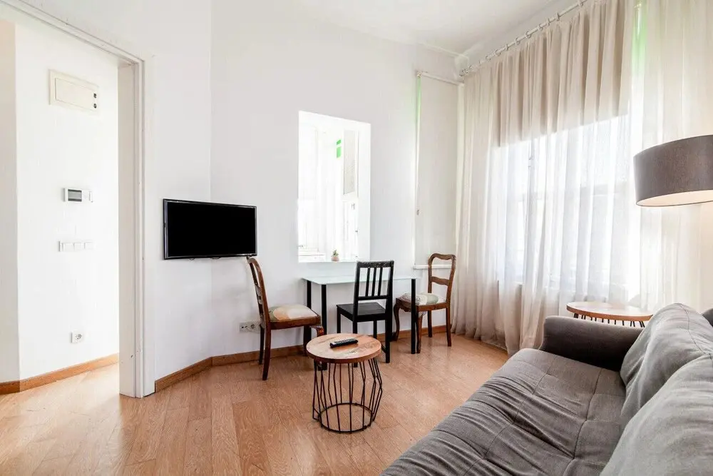 Стамбул: Lovely and Central Flat With Balcony in Cihangir