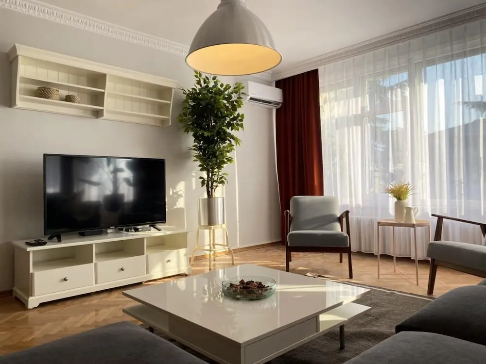 Стамбул: Missafir Spacious Flat Near Caddebostan Coast