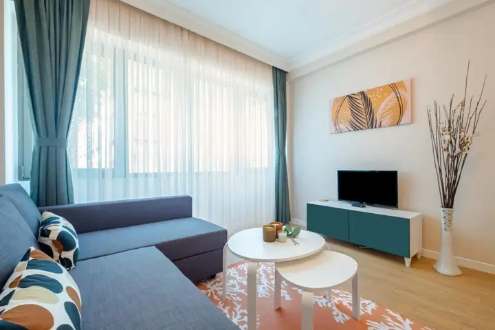 Стамбул: Spectacular Flat Near Bull Statue in Kadikoy
