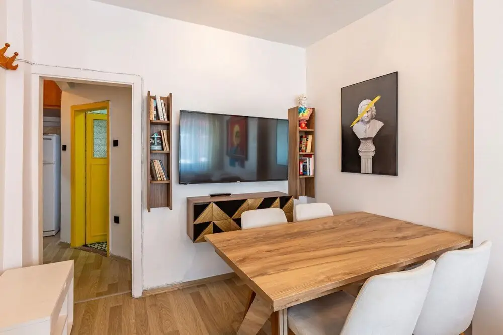 Стамбул: Central and Vibrant Flat in Besiktas