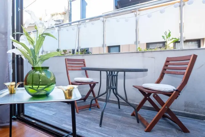 Стамбул: Missafir Flat With Terrace Near Istiklal Street