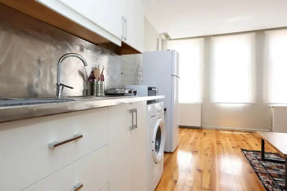 Стамбул: Flat With Balcony and Shared Terrace in Beyoglu