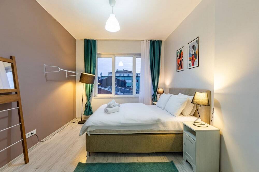Стамбул: Central and Stylish Flat in the Heart of Kad k y