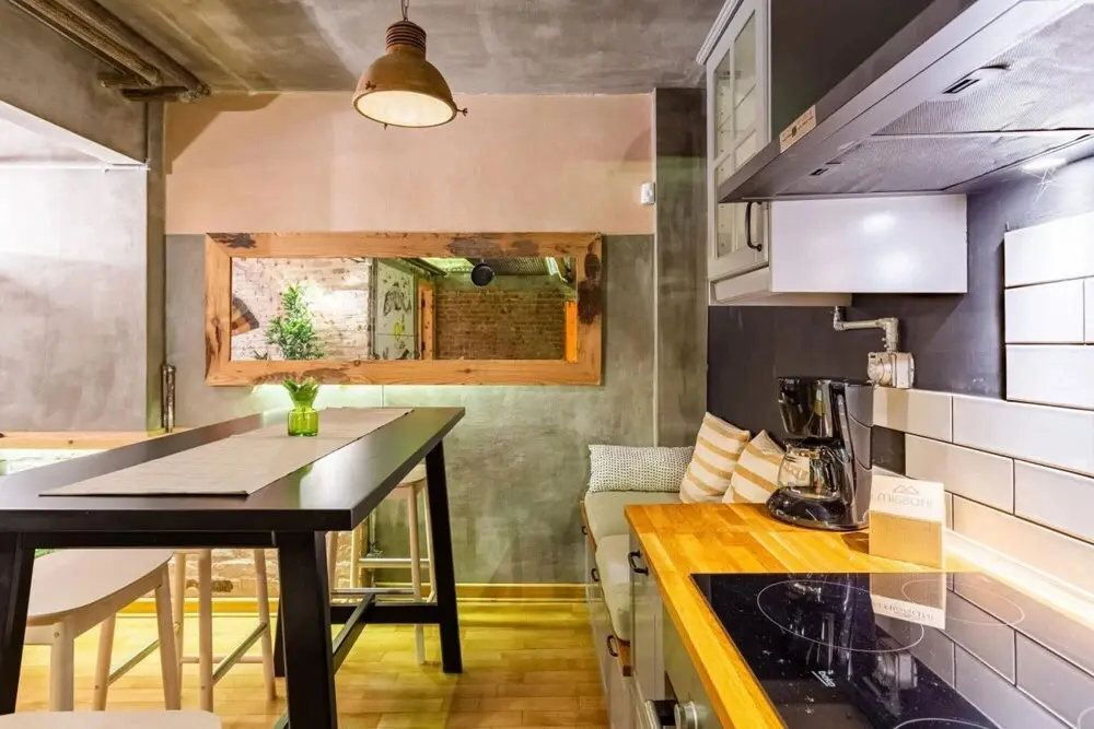 Стамбул: Missafir Apartment With Backyard in Nisantasi
