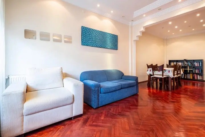Стамбул: Bright and Central Flat in Kadikoy With Balcony