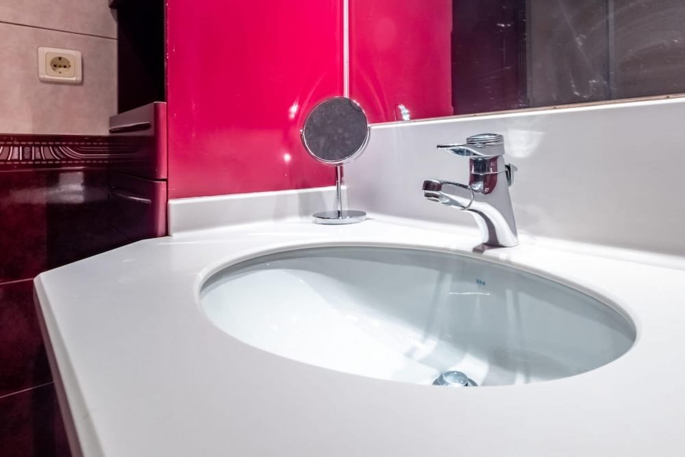 Стамбул: Bright and Central Flat in Kadikoy With Balcony