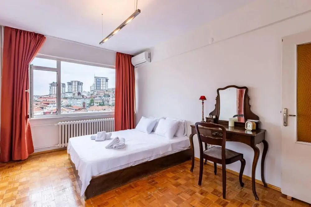 Стамбул: Eclectic and Cenral Flat With City View in Sisli