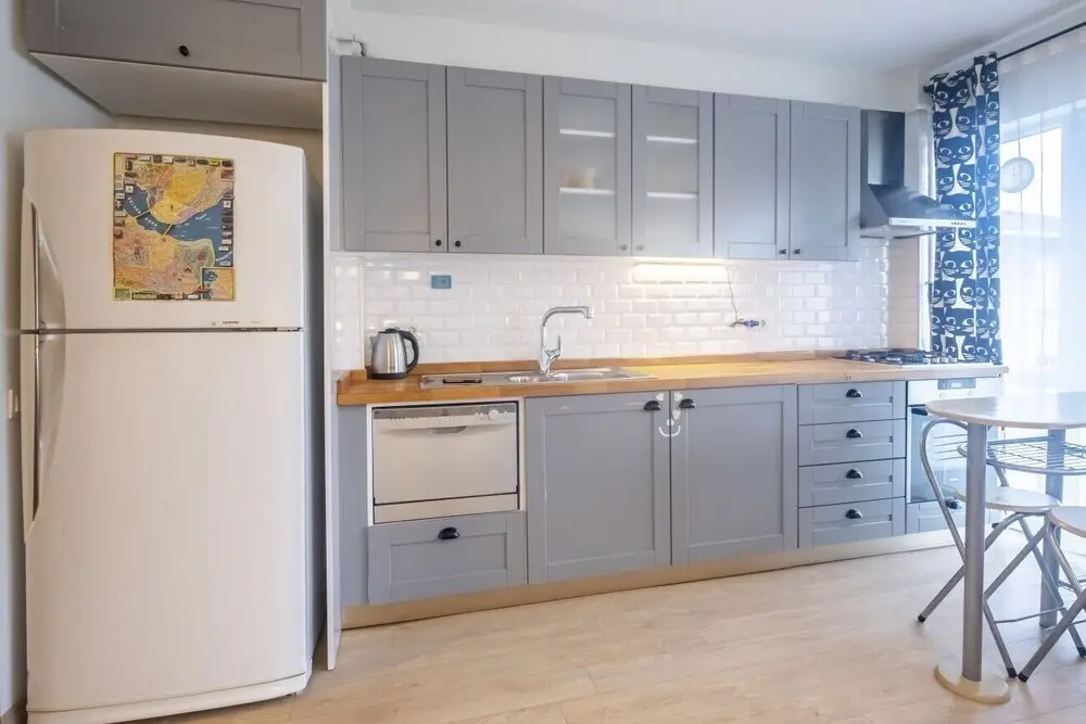Стамбул: Flat With Balcony Near Bull Statue in Kadikoy
