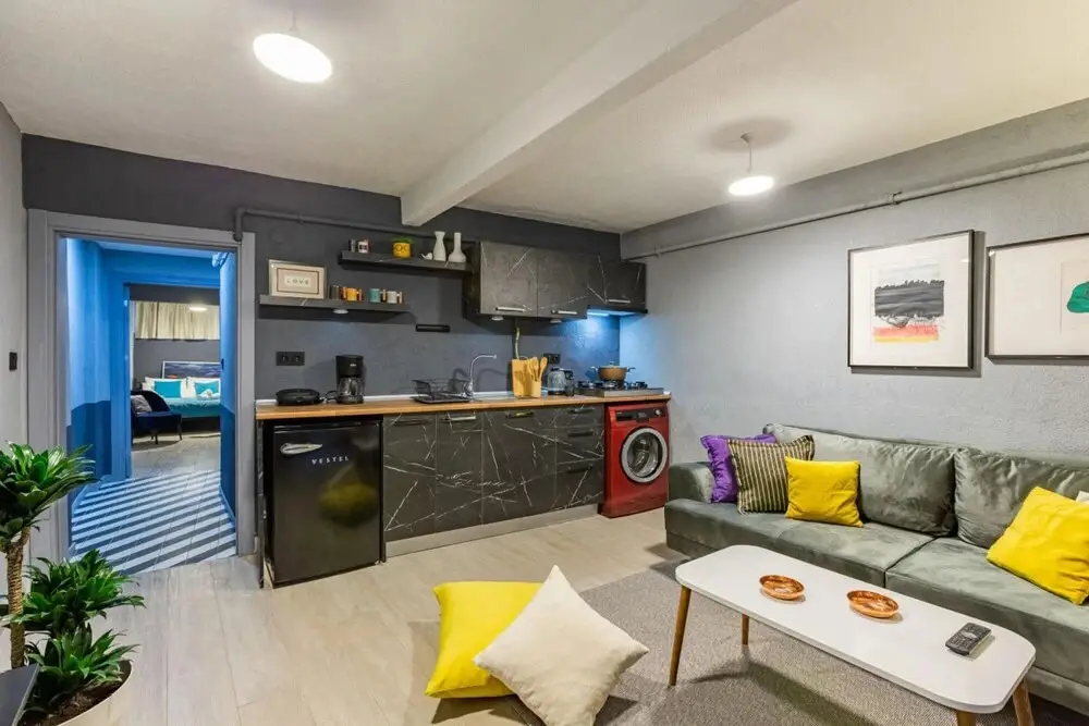 Стамбул: Cozy and Central Flat With Backyard in Kadikoy