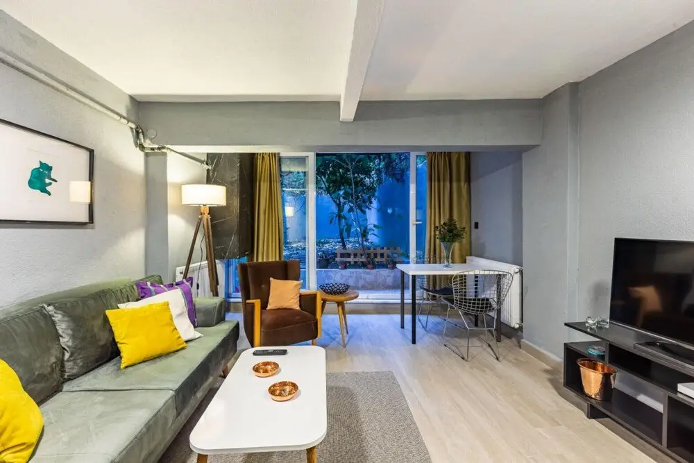 Стамбул: Cozy and Central Flat With Backyard in Kadikoy